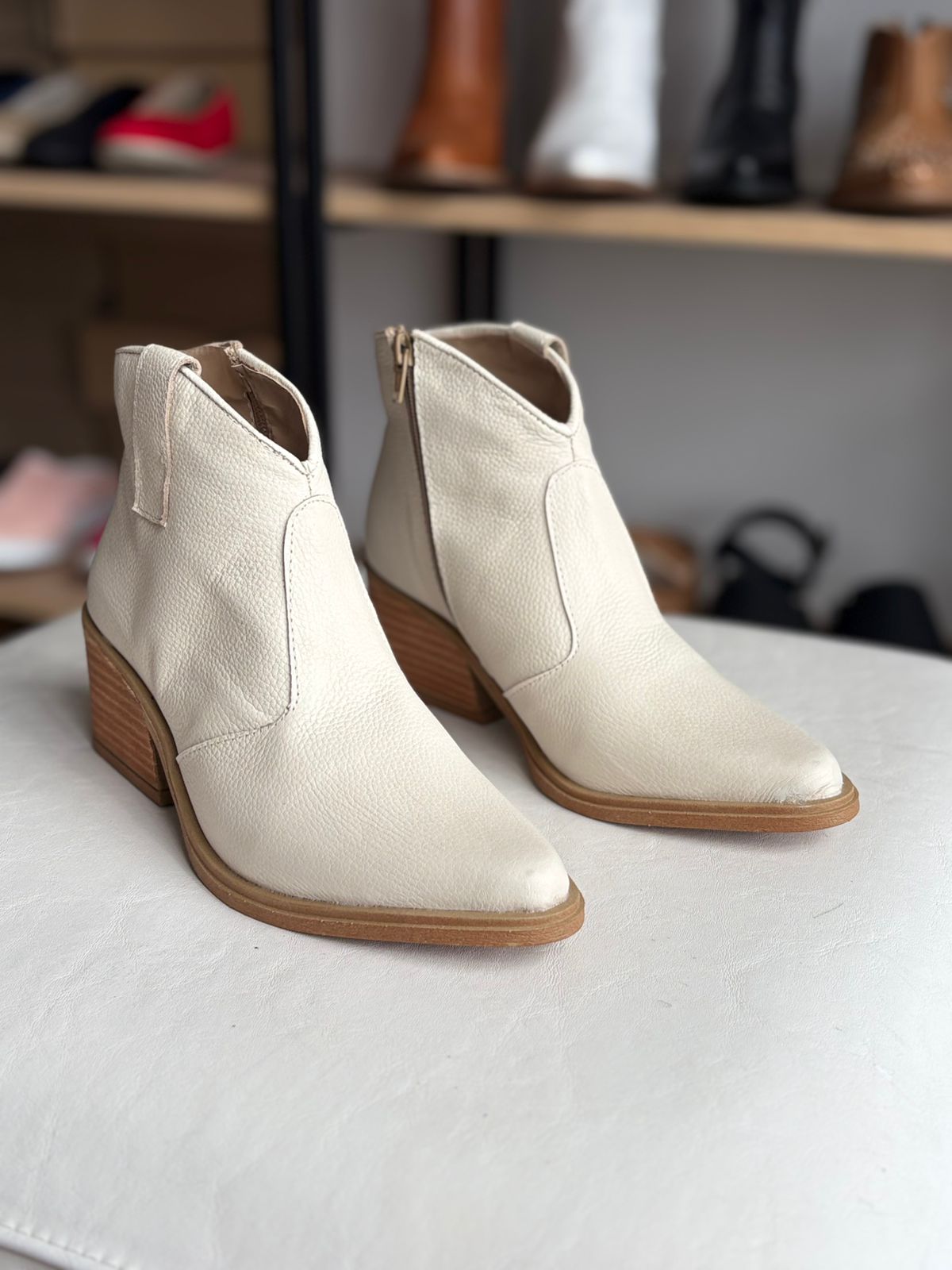 Thumbnail img_01KM6TFK7CWAXRGD0NKBC6MMAN